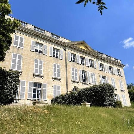 شقة Romantique Jacuzzi, Au Chateau A 30 Min De Paris Limay المظهر الخارجي الصورة